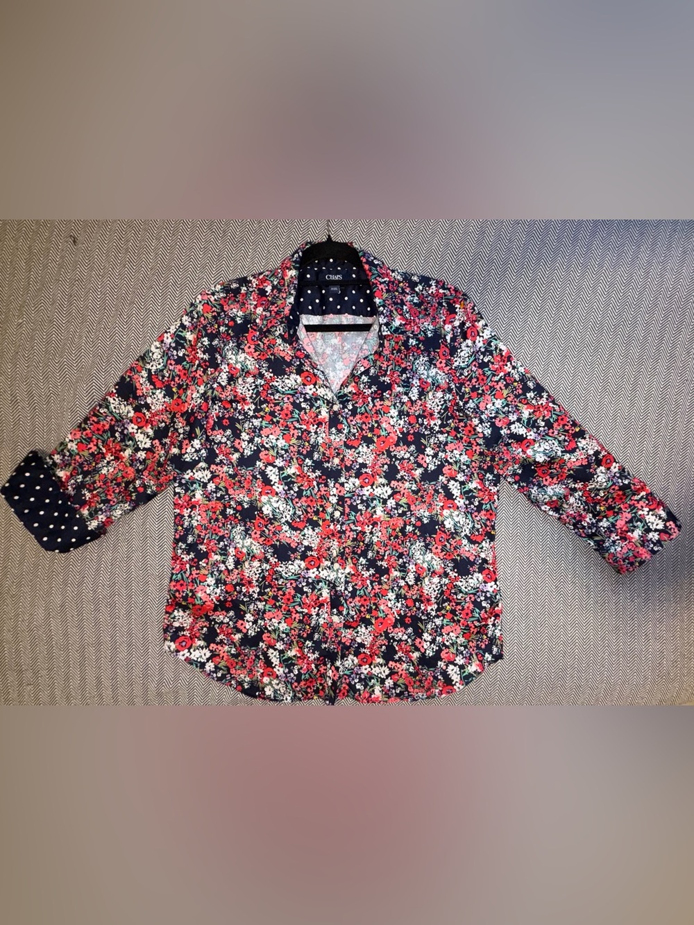 Chaps No Iron Navy Floral Button-Down Shirt with Contrast Cuffs. Size XL - Picture 4 of 8